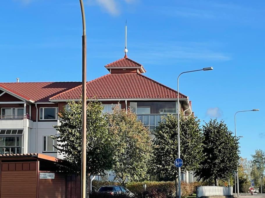 Porvoon Helmi Viehattava Asunto Joen Rannassa Exterior photo